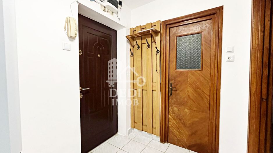 Apartament 2 camere de vânzare in zona Rogerius, Oradea - Poză 9