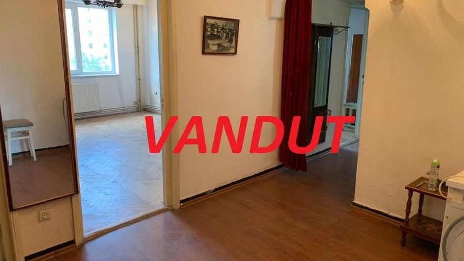 Vanzare Apartament 3 camere Ultracentral - Poză 1