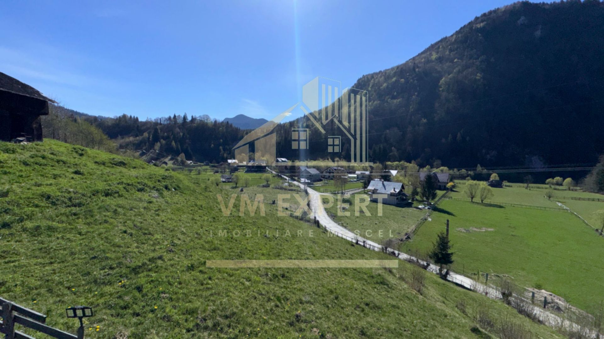 CASĂ 4 CAMERE TEREN 630 MP DAMBOVICIOARA  ARGES - Poză 45