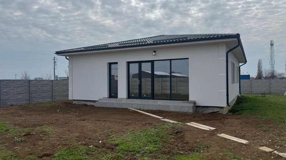 Casa parter Tunari 5 camere curte 500m2, UTILITATI, zona buna - Poză 1