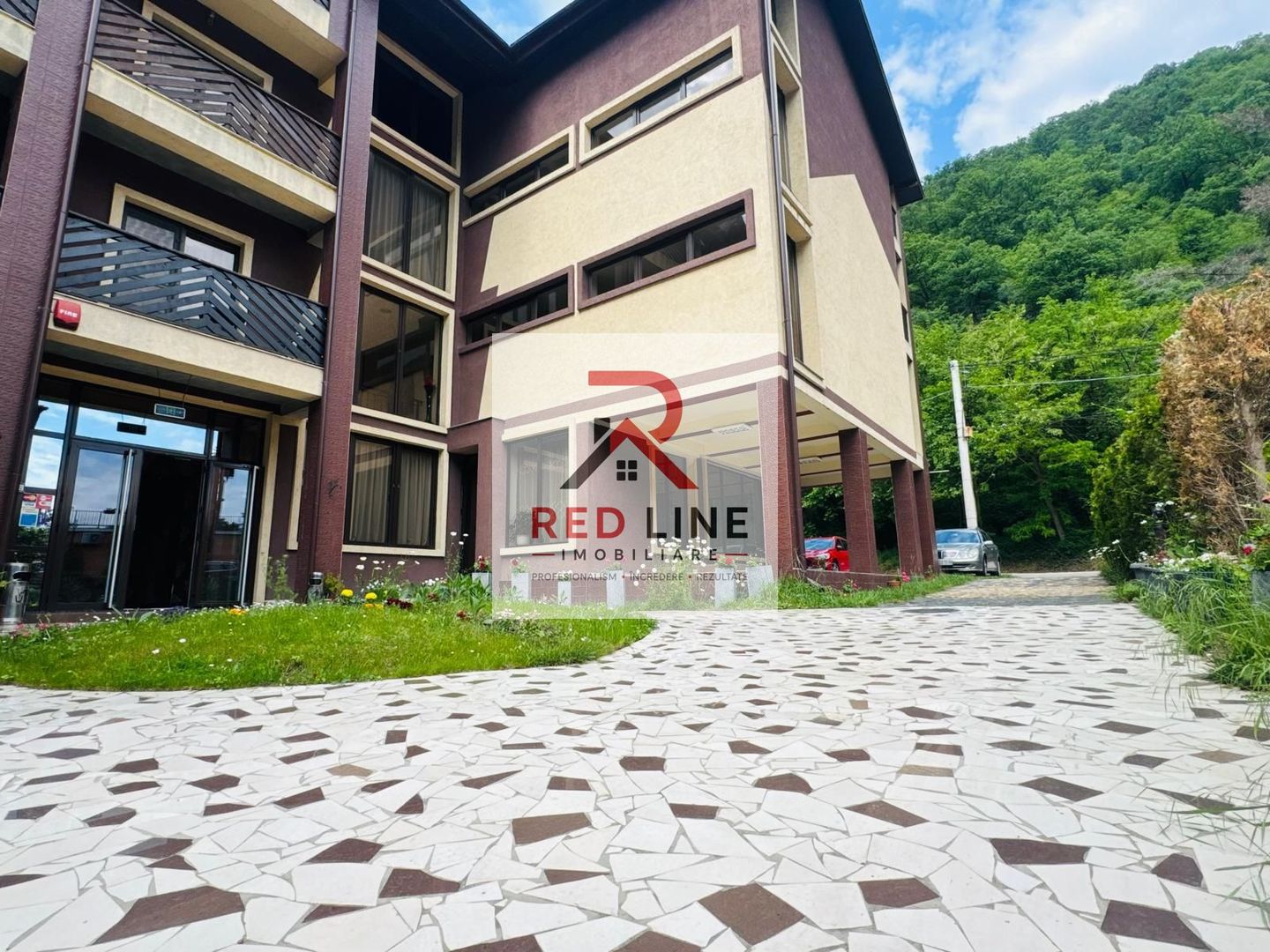 HOTEL 33 CAMERE | 2.100 MP CONSTRUIȚI | TEREN 1.000 MP | RESTAURANT - Poză 6