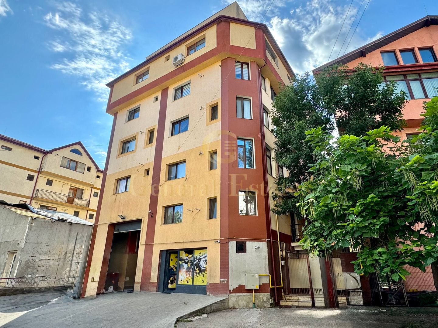 Vânzare apartament cu 3 camere - 130 m.p - în Zona CUG, Iași. - Poză 23
