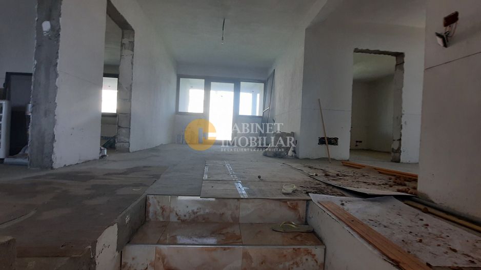 🏢 CASĂ SPAȚIOASĂ VALEA ADÂNCĂ - Oportunitate Versatilă! 🏢 - Poză 9