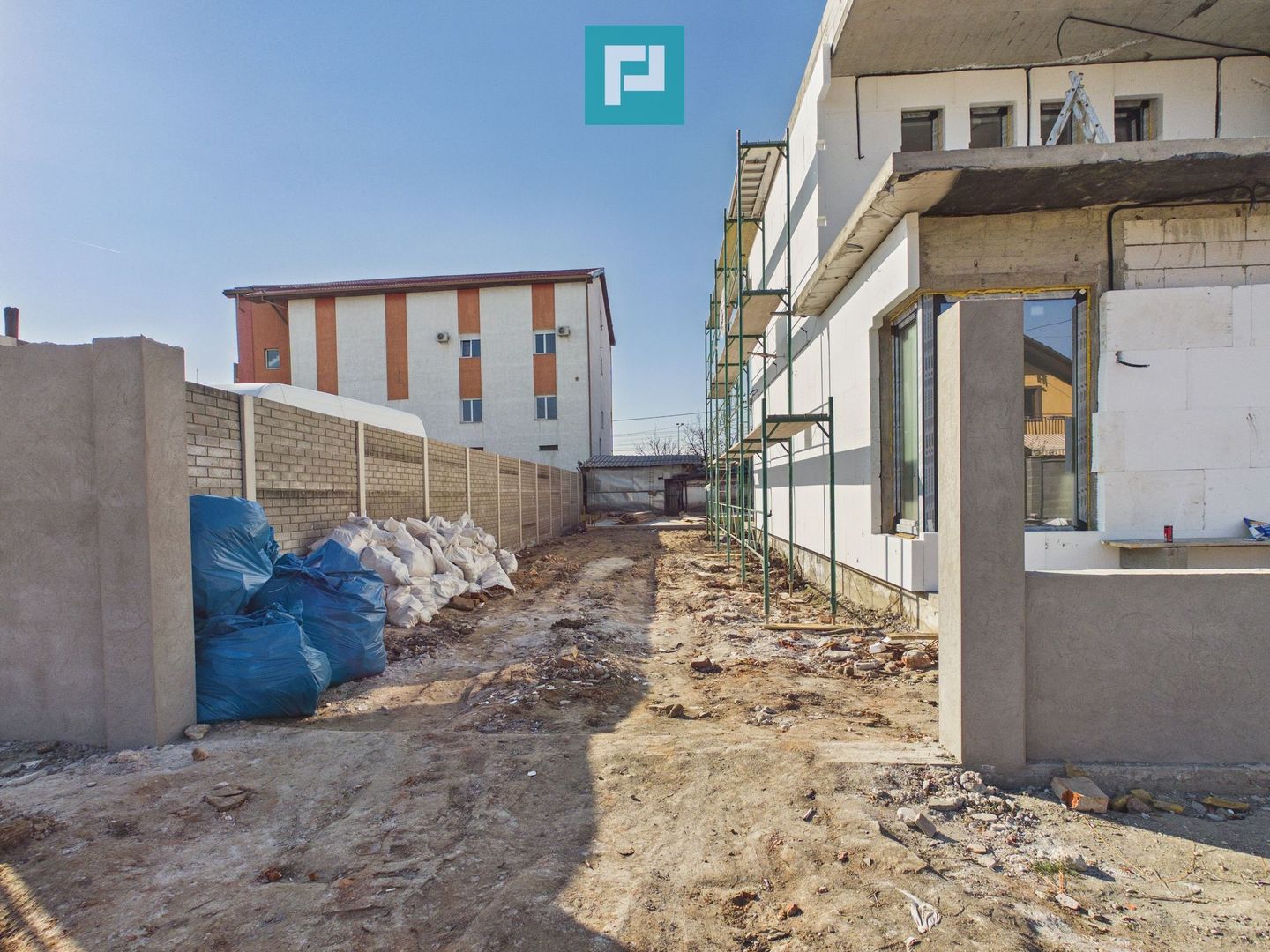 Casă deosebită în Parneava – Strada Griviței - Poză 34