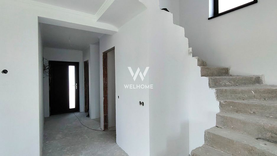 Casa Sibiu -  4 camere, 2 bai, curte - Poză 9