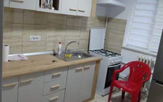 Apartament cu 2 camere, 42 mp, renovat, în Micro, strada Horia, Bloc F3B, parter, Pașcani - Poză 8
