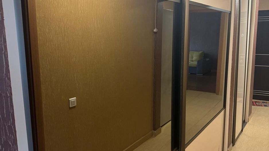 De inchiriat apartament cu 3 camere, Str. Nae leonard, etaj 3, 500 E - Poză 5