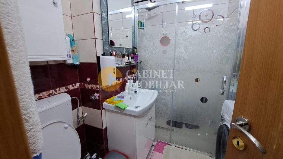 Apartament 3 camere decomandat etaj intermediar Piata Voievozilor - Poză 8