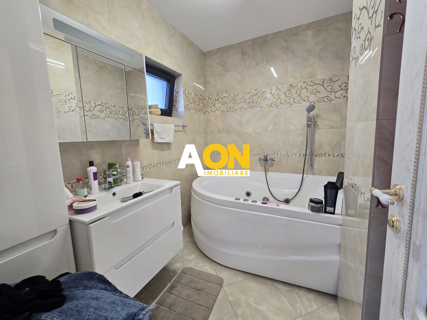 Casa 5 Camere, 3 Bai, Zona Micesti - Poză 13