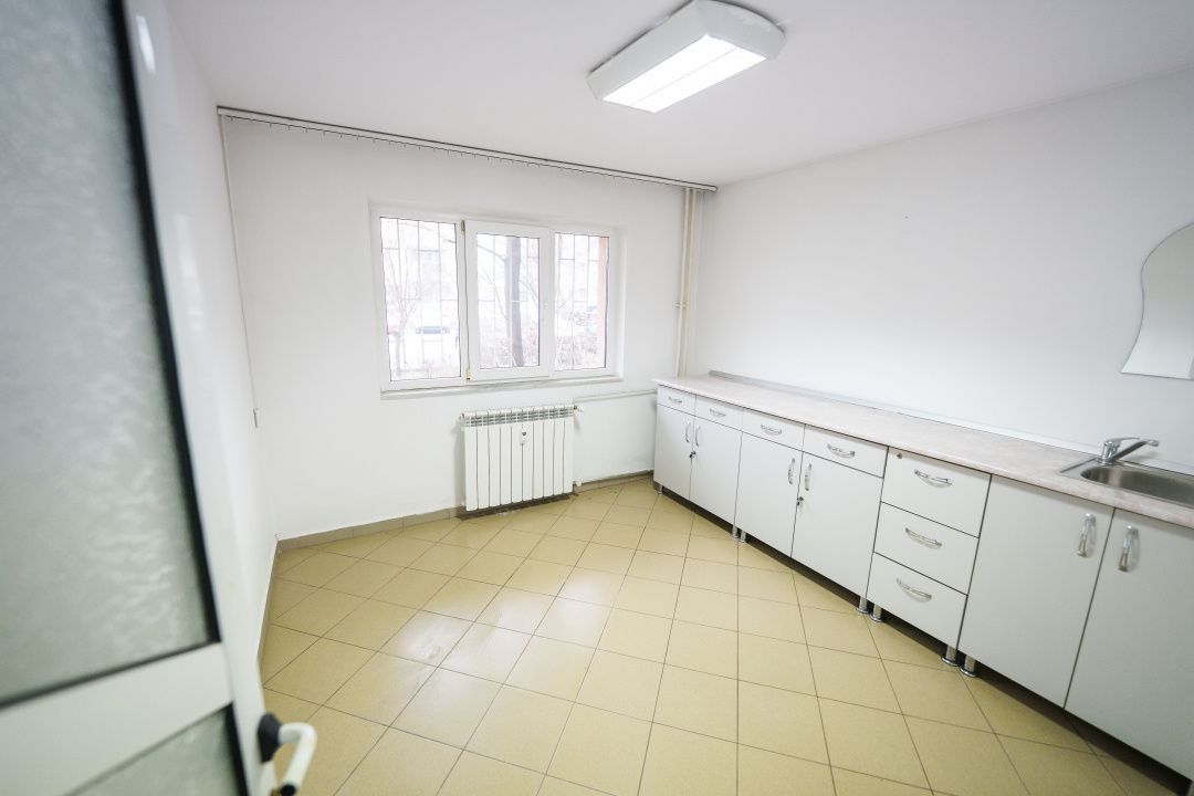 Spatiu parter, 56 mp, ideal cabinet medical, birouri sau servicii – Sarari - Poză 8
