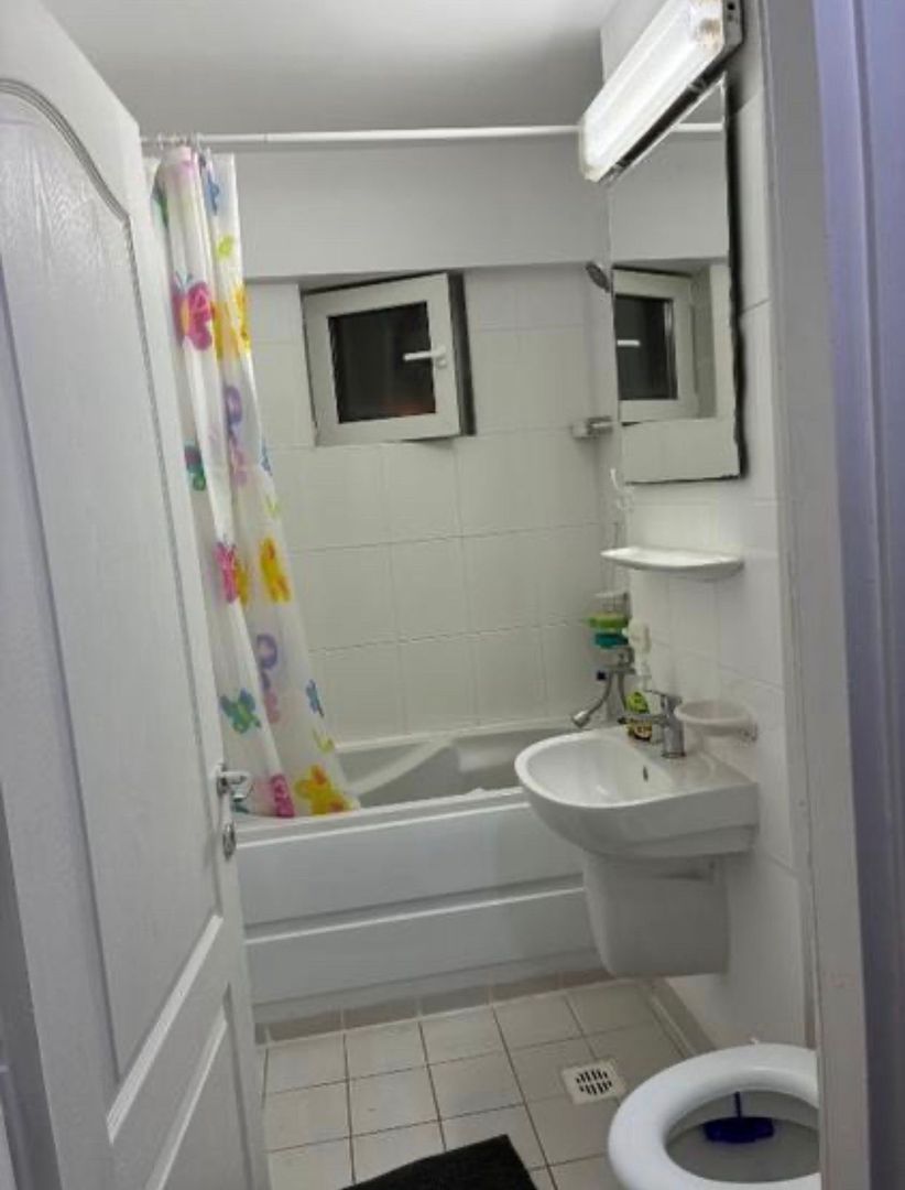 AP. 2 CAMERE- DAMAROAIA, PARCARE INCLUSA, BUCATARIE INCHISA, METROU - Poză 8