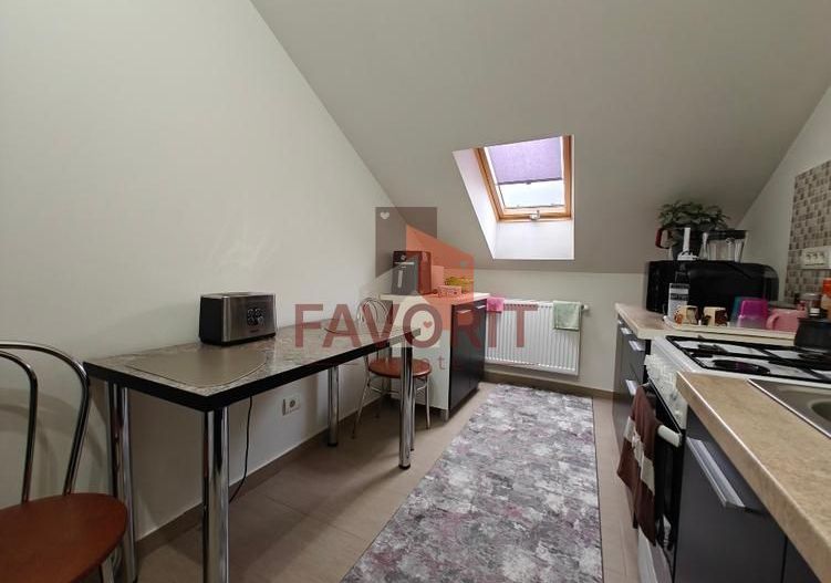 Mobilat si utilat. Loc de parcare. Zona excelenta - Poză 13