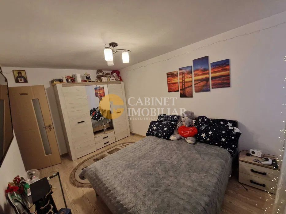 Cug - 2 Camere Decomandat + Loc De Parcare - Poză 2