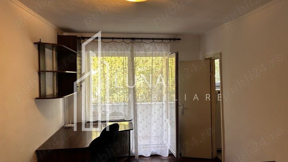 Garsonieră decomandată | Semicentral | Balcon | Mobilată & utilată - Poză 2