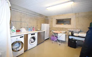 Vila unicat  Casin plus Imobil anexat - Poză 35