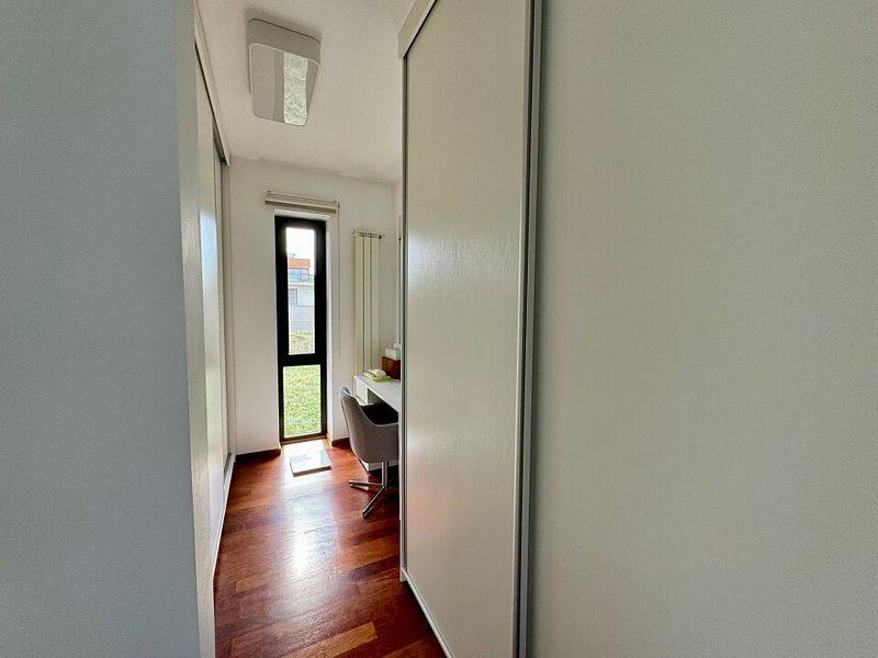 Vila lux de vanzare in cel mai dorit complex din Erou Iancu Nicolae-locatie rara - Poză 29