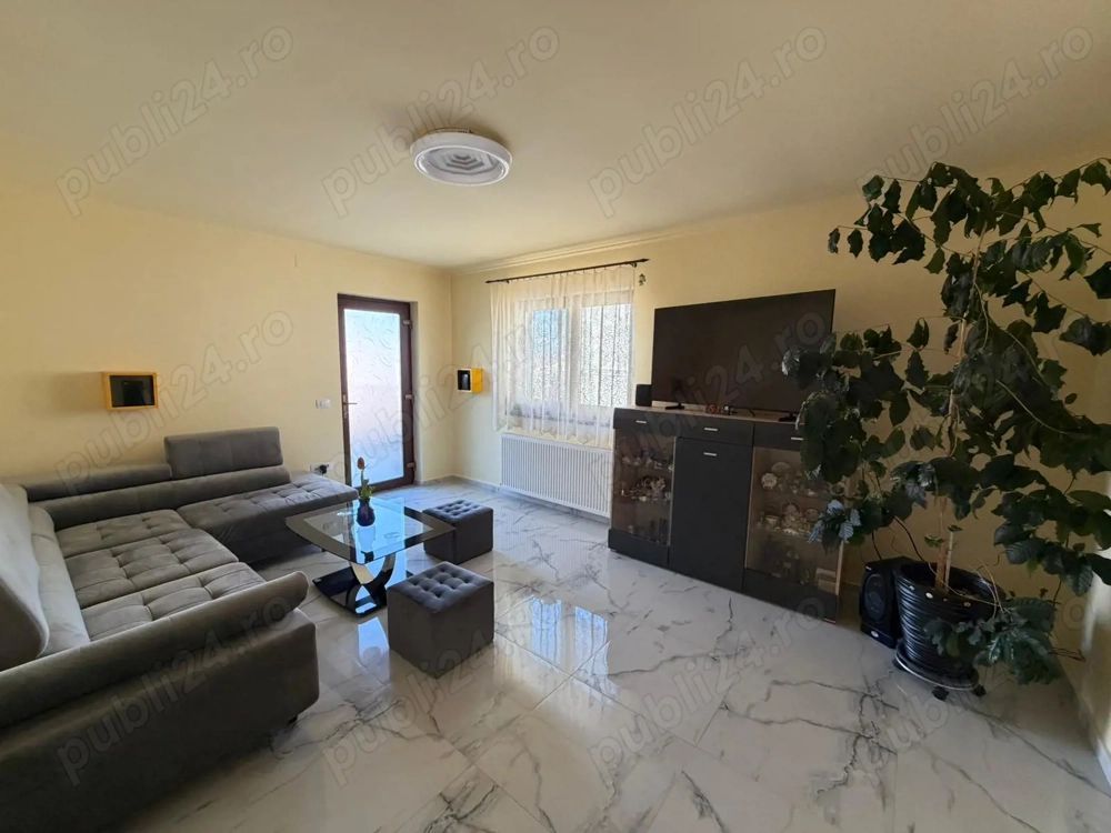 Casă de vânzare în Alba Iulia - Poză 2