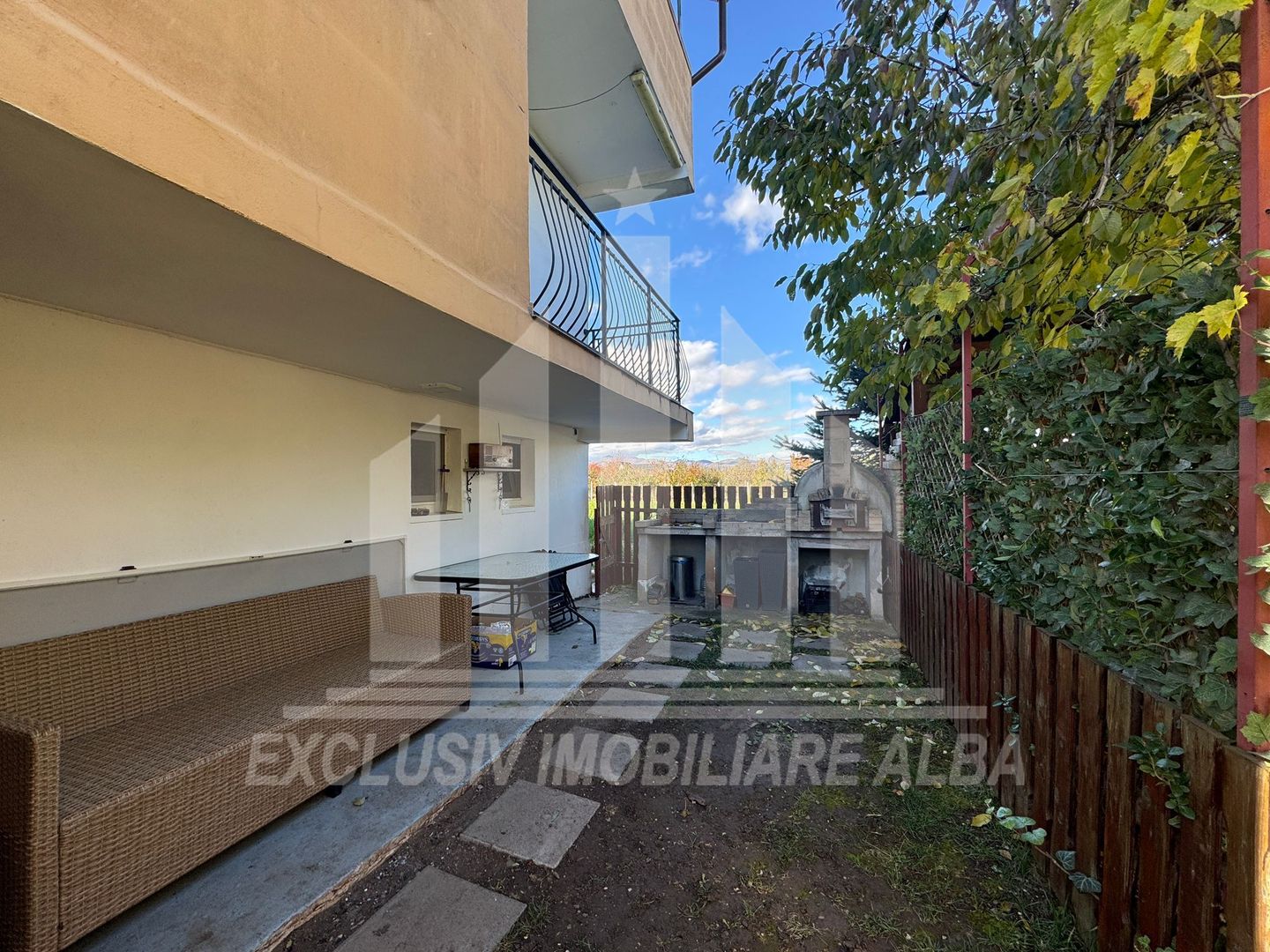 Apartament cu 3 camere de vanzare, Alba-Micesti - Poză 10