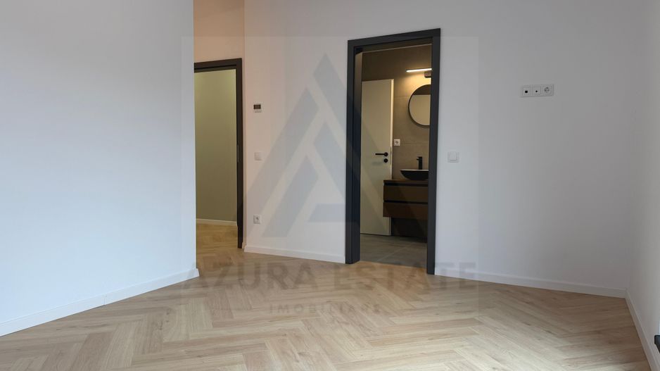 Apartament ultrafinisat 4 camere 3 bai si curte 200 mp in Arhitectilor - Poză 10