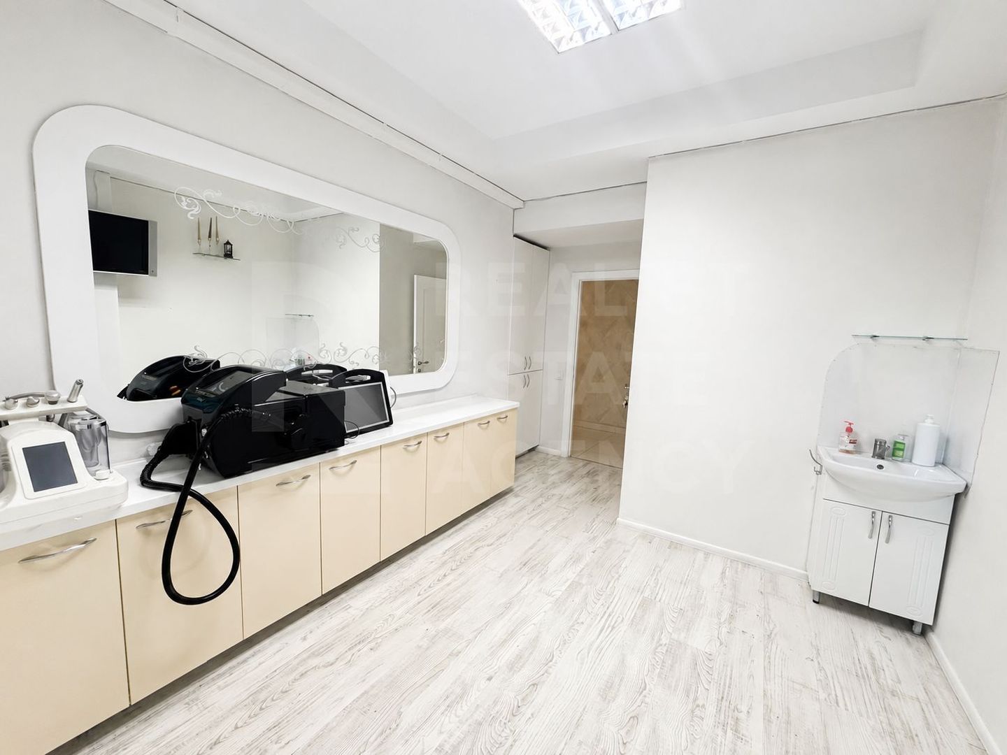 Chirie, spațiu comercial,  71 mp, strada Kiev, Rîșcani - Poză 4