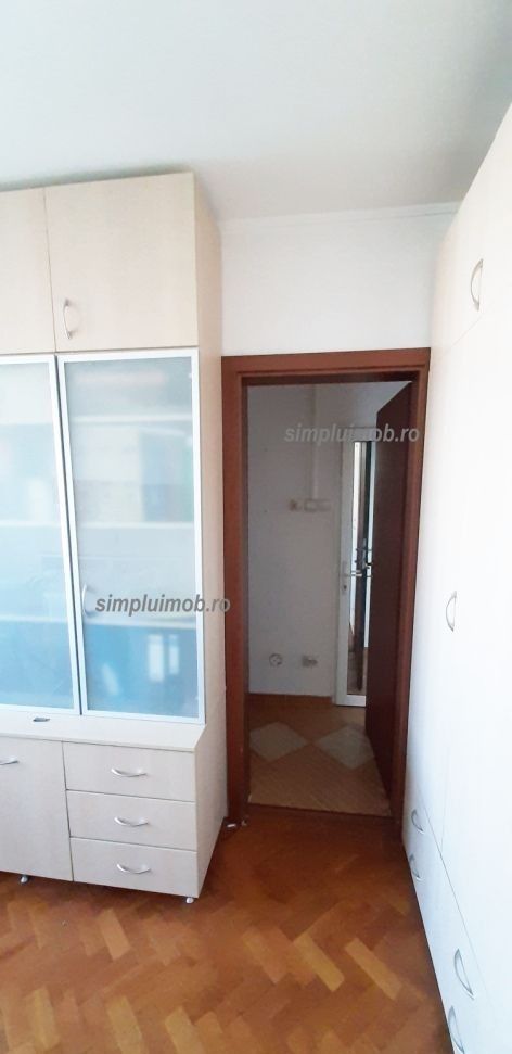 Apartament 3 camere - Zona Giurgiului - Poză 11