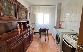 Apartament 2 camere ,zona de jos, etaj 1 de inchiriat. - Poză 5