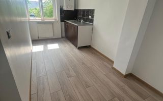 Spațiu birou 2 camere, ultracentral, renovat complet, luminos - Poză 6