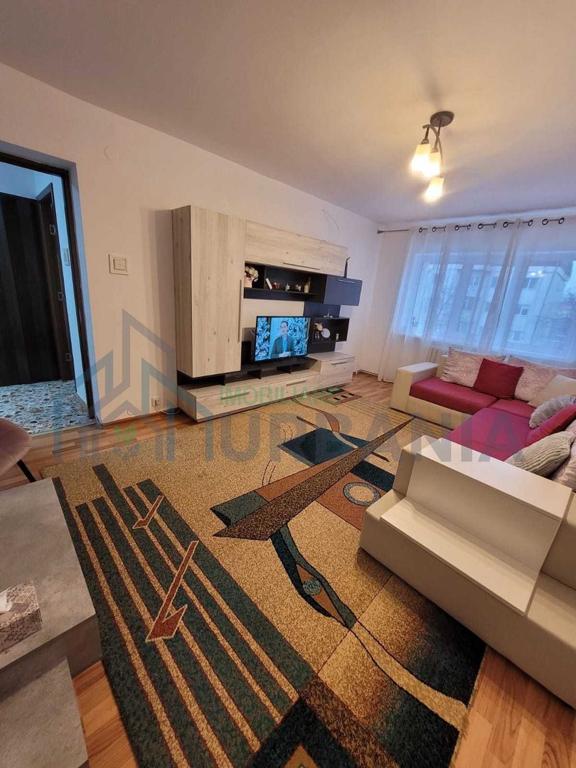 Inchiriez apartament 2 camere decomandat - Poză 4