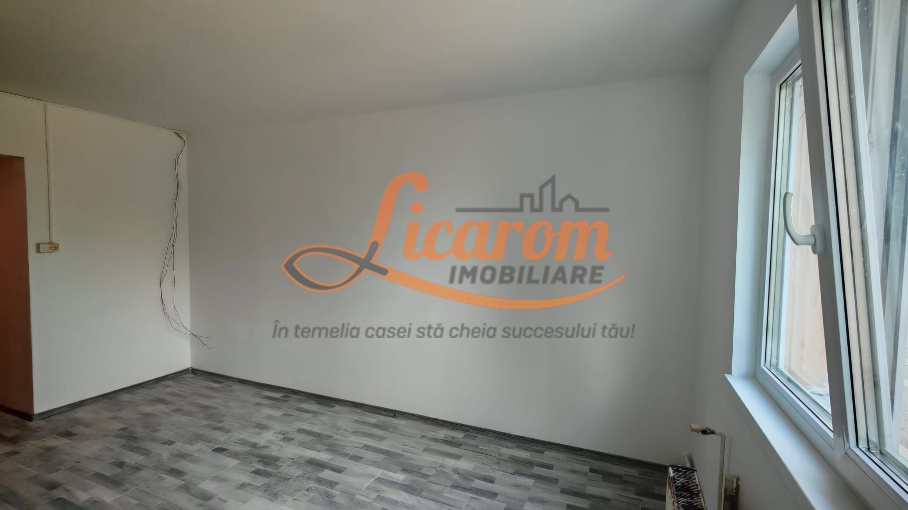 Garsoniera 22 mp,transformata din camera de camin,recent renovata. - Poză 7