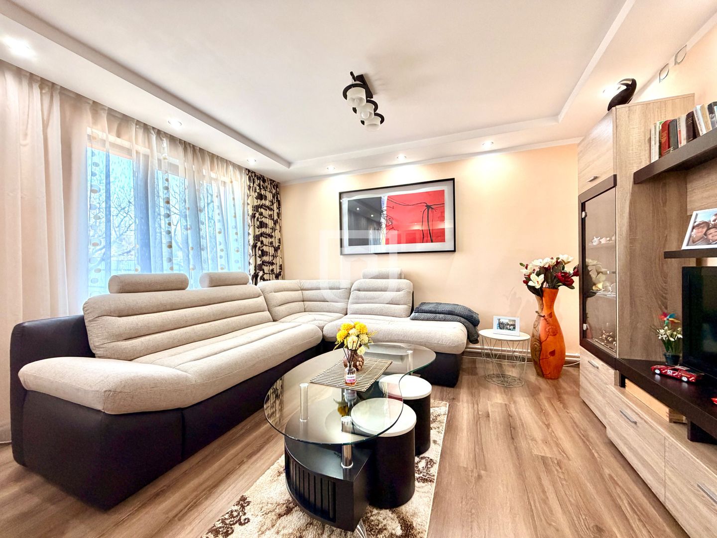 Casa/ teren 700 mp, subsol, anexa locuibil – 10 min de Humor - Poză 1