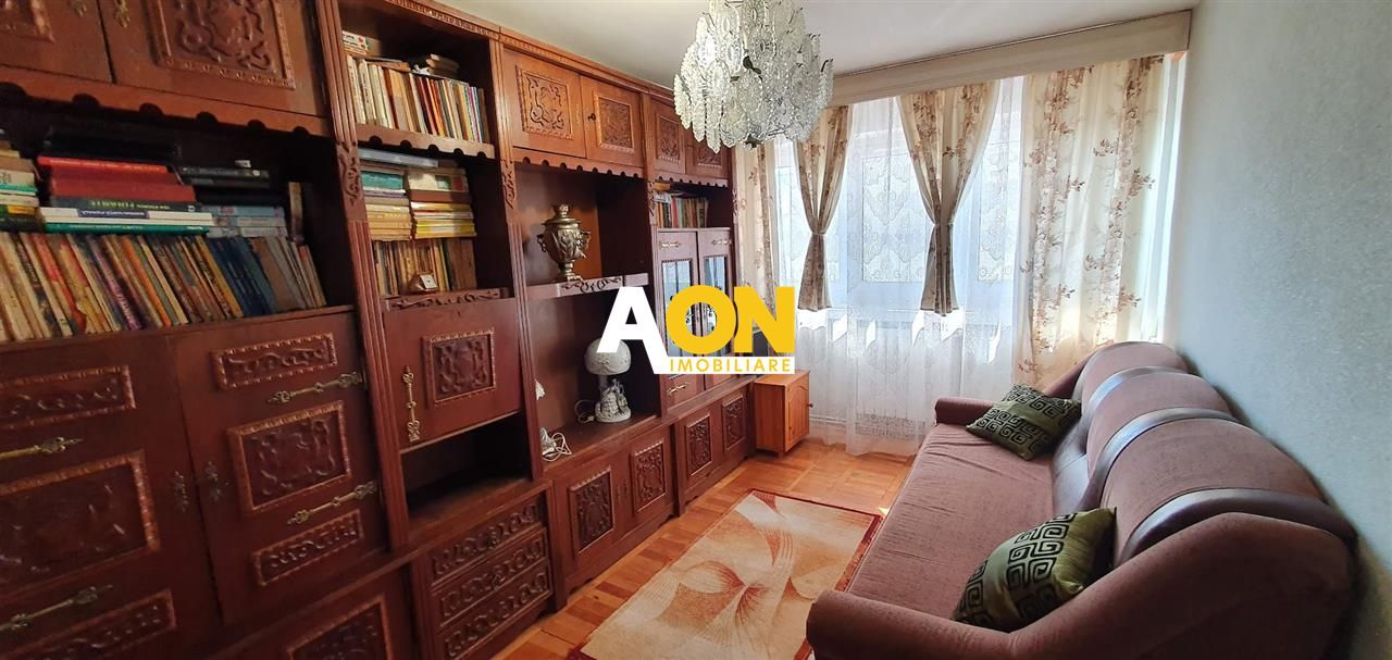 Apartament 4 camere M -uri etaj 1 - Poză 1