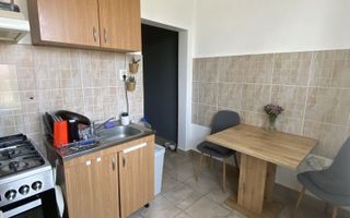 Apartament 2 camere etaj 2 cu centrala - Poză 4