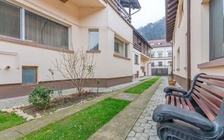 Pensiune Râșnov, 13 camere plus locuință proprietar, zonă Cetate - Poză 48