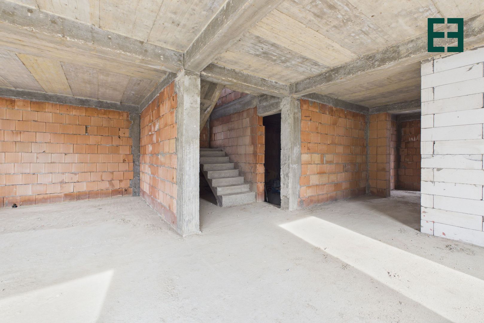 Casă nouă cu 4 camere și teren de 445 mp  - Vladimirescu - Arad - Poză 13