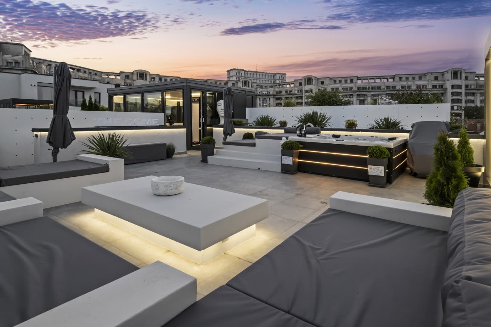 PENTHOUSE EXCLUSIVIST – PALATUL PARLAMENTULUI | CENTRUL BUCURESTIULUI - Poză 1
