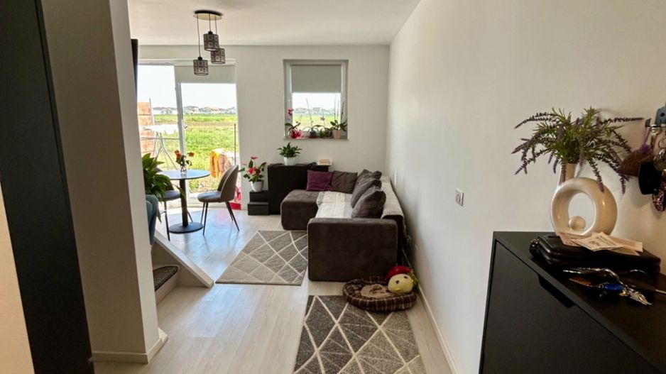 Casă înșiruită-Nojorid - Poză 2