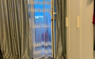 Vând apartament cu 2 camere în Vest - Poză 9