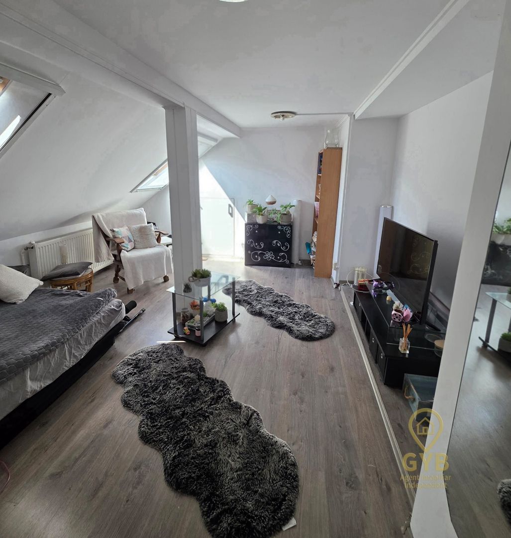 Proprietate ultracentrală cu 5 camere- str. Primăriei - Poză 15