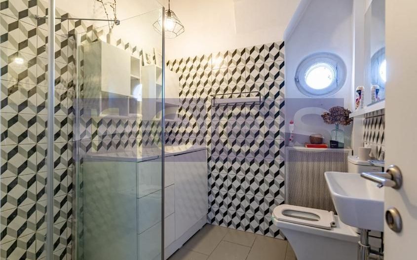 VANZARE APARTAMENT 2 CAMERE 70MP PIATA AMZEI ROMANA INVESTITIE 2 BALCOANE - Poză 6