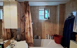 Casă cu 5 camere, zonă semicentrală, ideală pentru locuință sau birou. - Poză 5