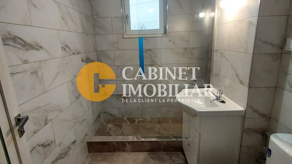 BUCIUM - 1 CAMERA DECOMANDAT - LOC DE PARACRE INCLUS - INTABULAT - Poză 5