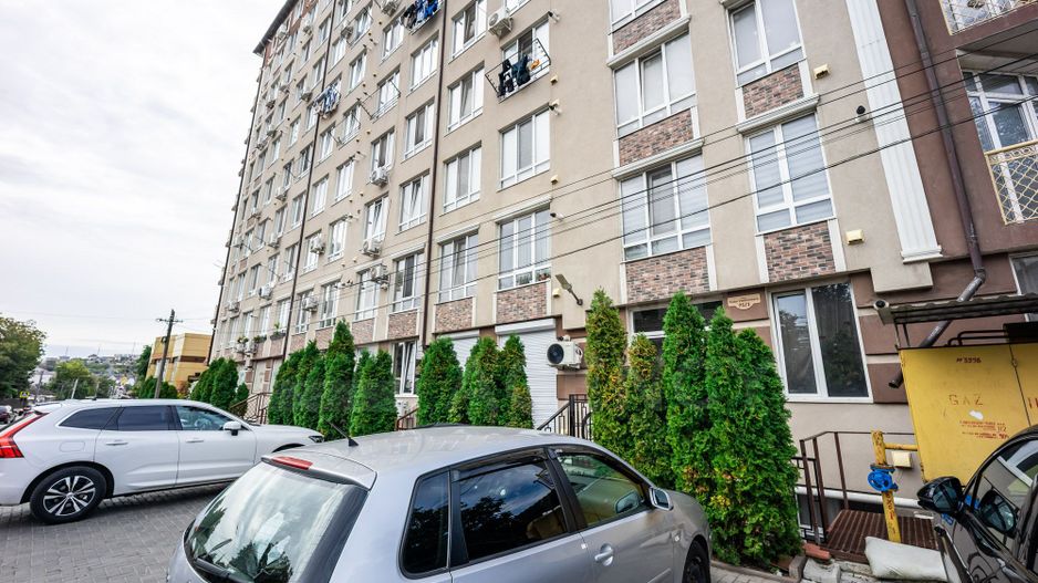 Vânzare, apartament 37 mp, str.  Tudor Vladimirescu, Durlești - Poză 1