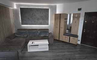 Apartament la cheie | Etaj intermediar | Zona Hotelului Paradis - Poză 3