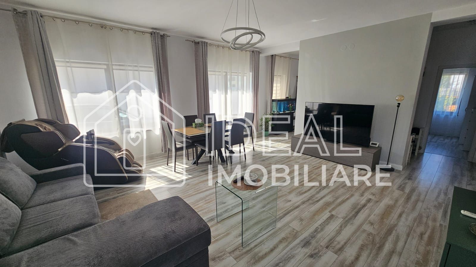 Casă Individuala cu 5 camere, si 500 mp de curte, cartierul Primaverii - Poză 7