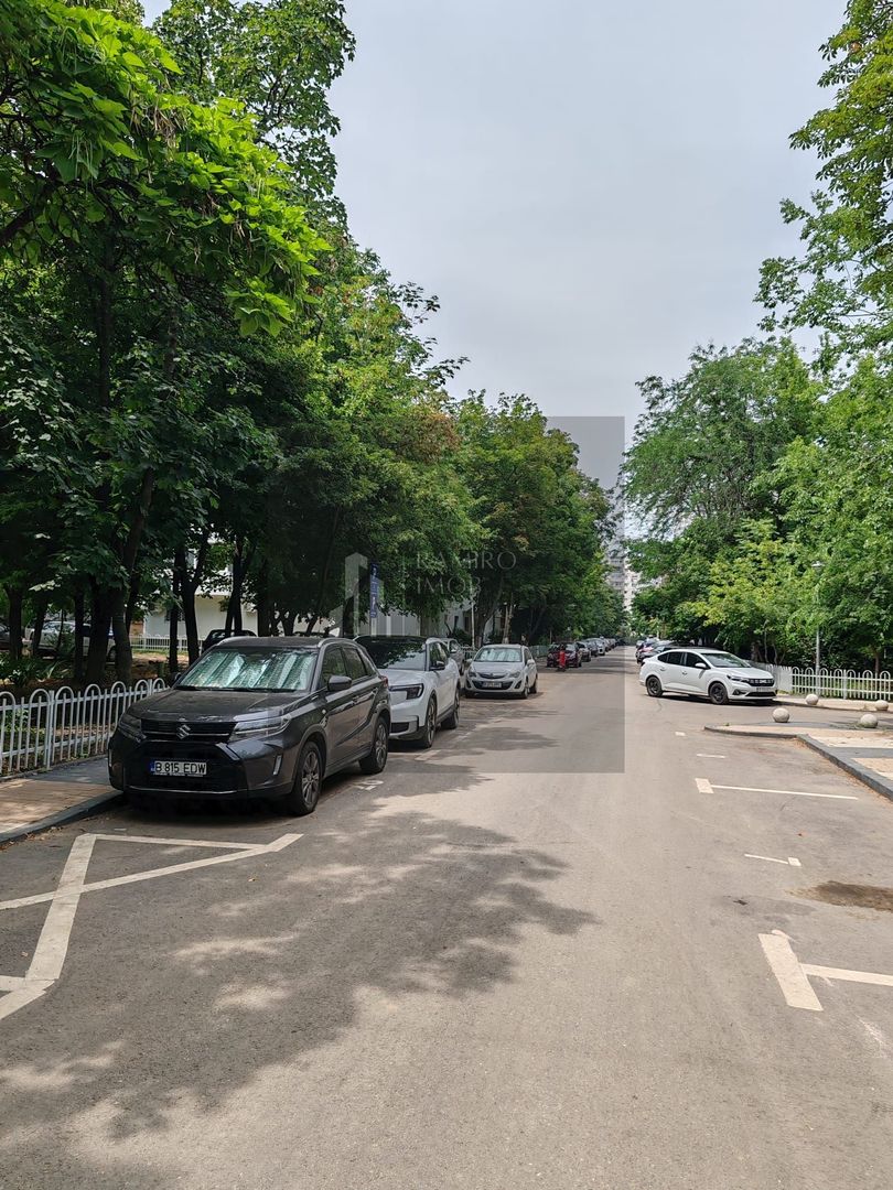 Apartament 2 camere, str Vicina, decomandat, 61 mp - Poză 10