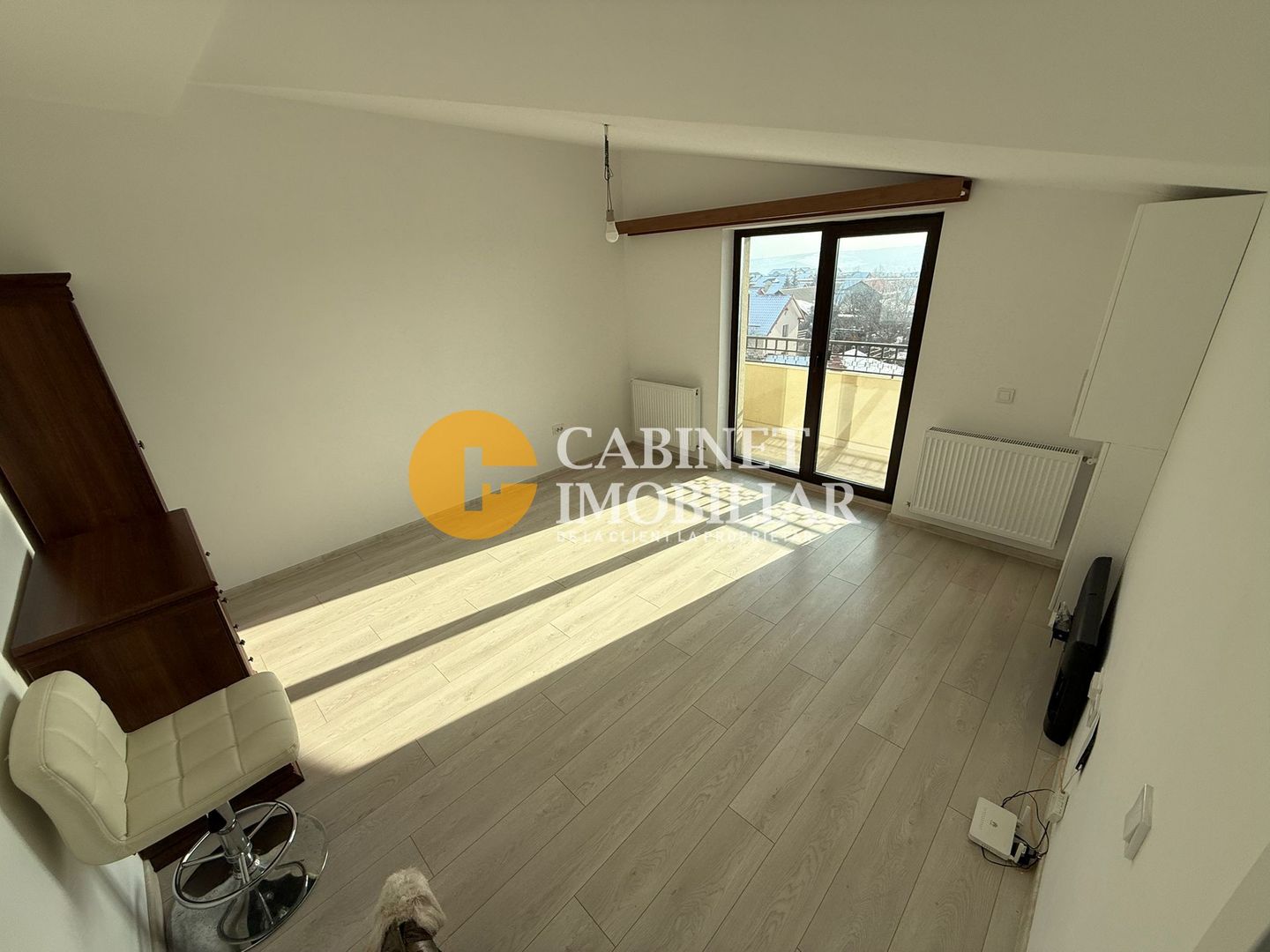 Apartament 3 camere DECOMANDAT-- Valea Lupului - Poză 1