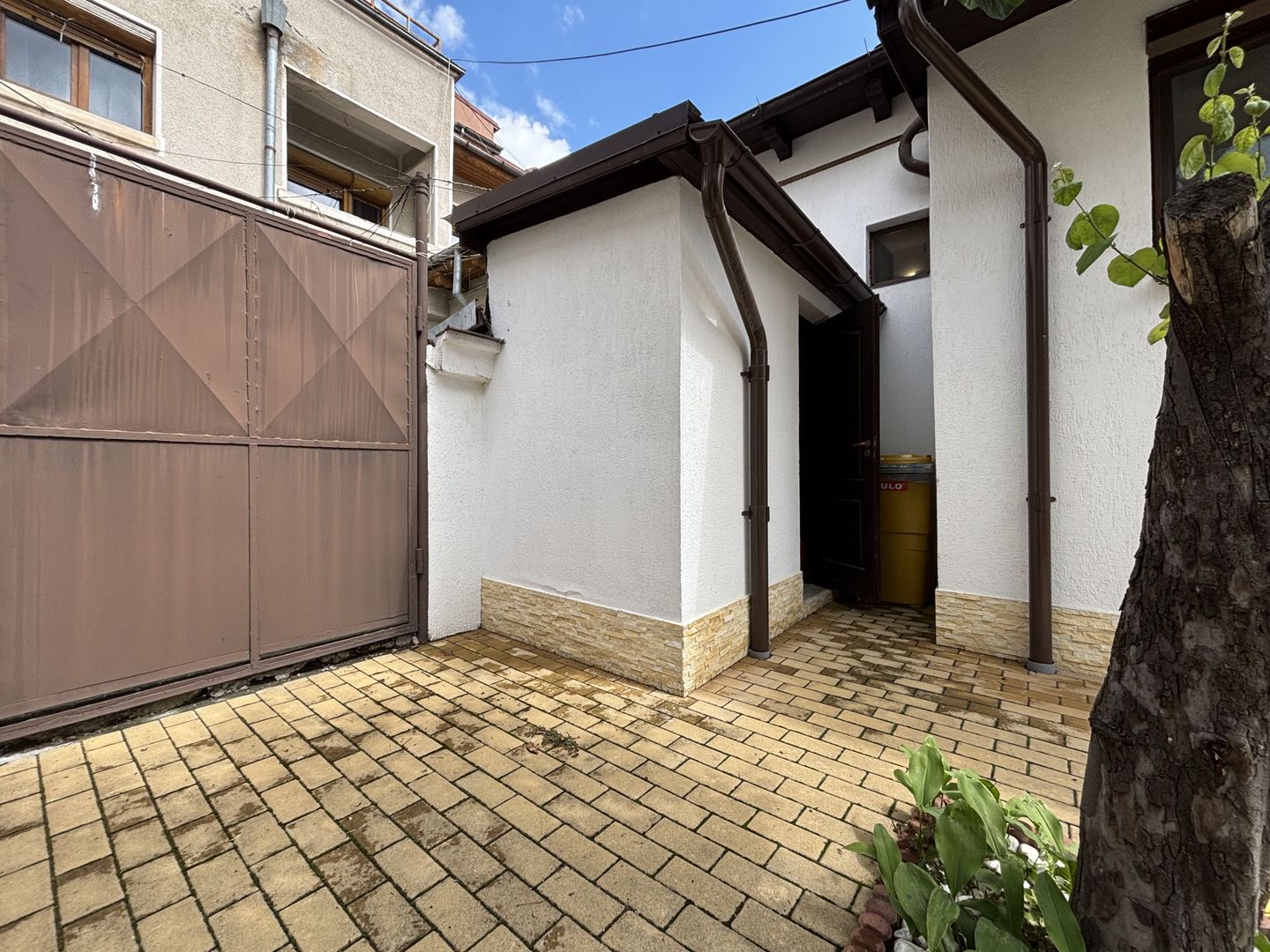 VILA | 2 CAMERE | CURTE - Poză 3