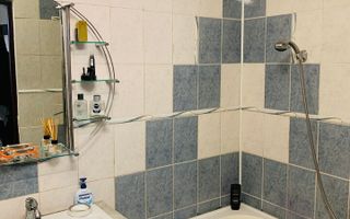 De vanzare Spatiu Comercial cu preluare afacere + Apartament 3 camere. 130.000 Euro Negociabil - Poză 7