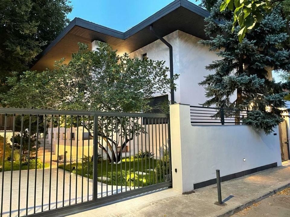 Vila de închiriat zona Primăverii | Ideală pentru Ambasade, Consulate - Poză 11