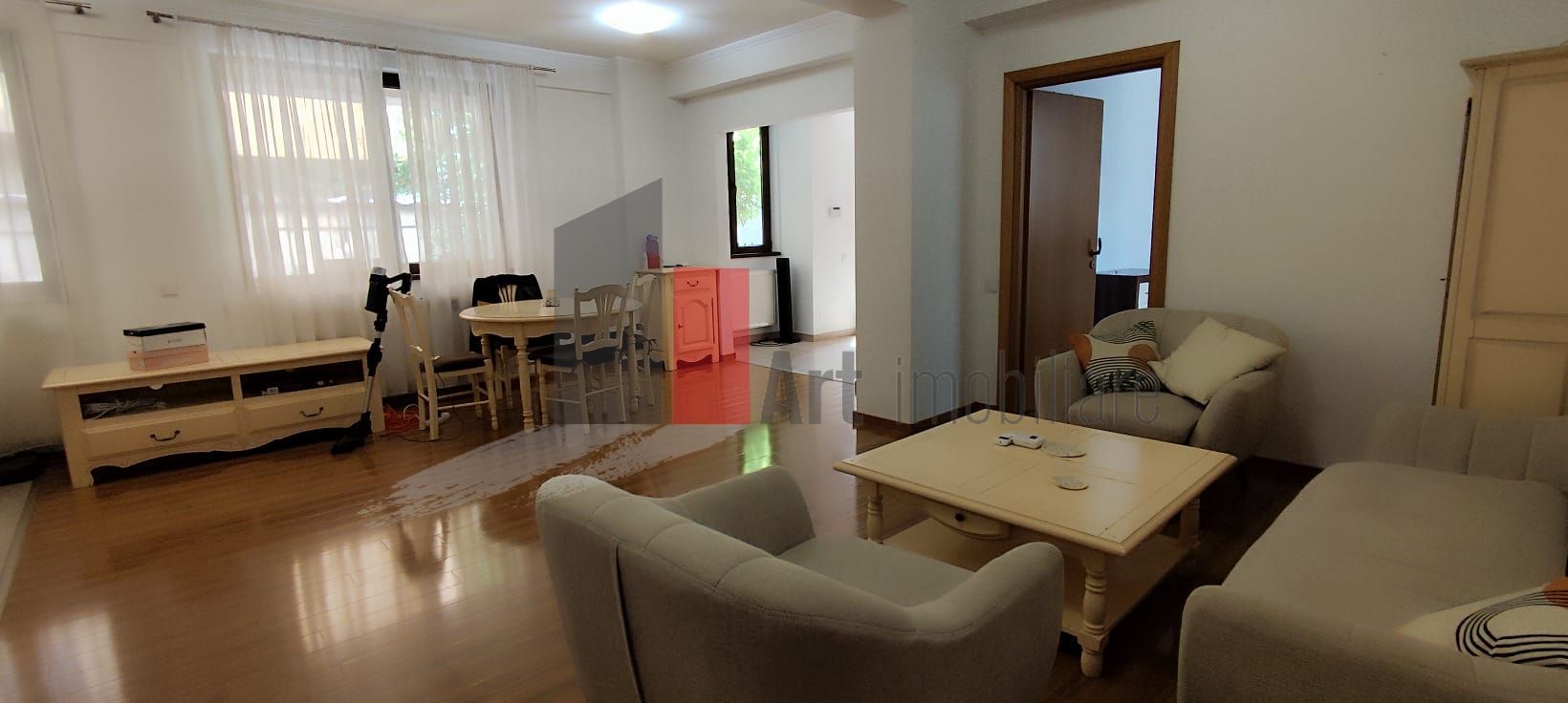 Apartamentul "OSATU",  1 Mai-Domenii, parter cu curte proprie - Poză 3